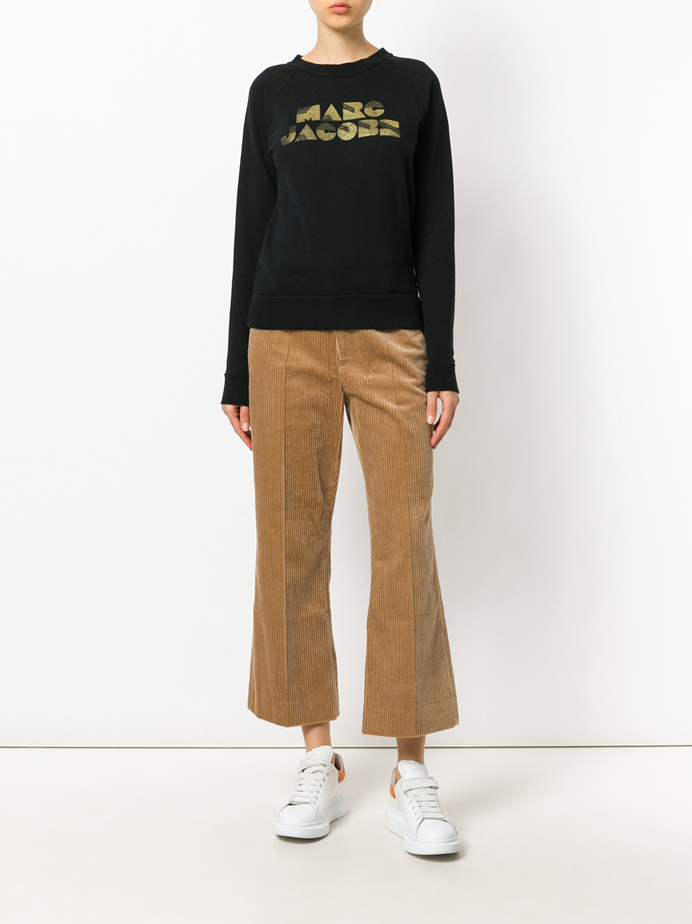 12407814_11306279_1000