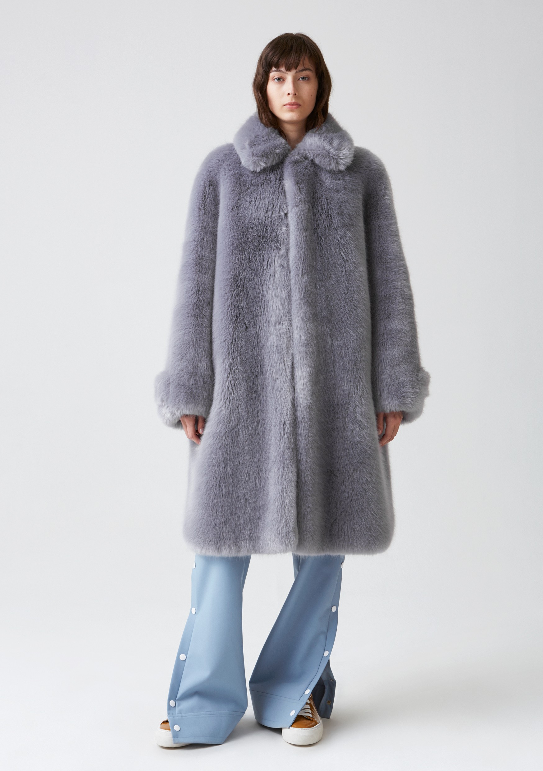 hope-viva-fur-coat-blue-grey-front_1